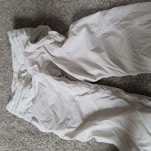 Lululemon dance studio crops